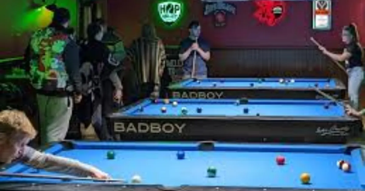 Quinn Finite Pool Table