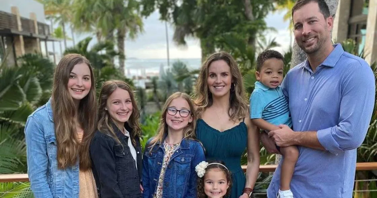 Adam Wainwright Wife